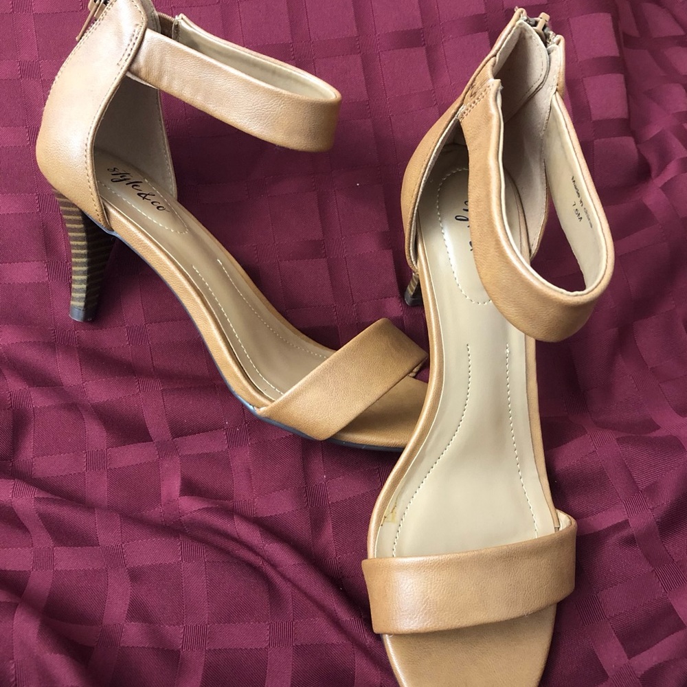 Style & Co. (Macys brand) heel